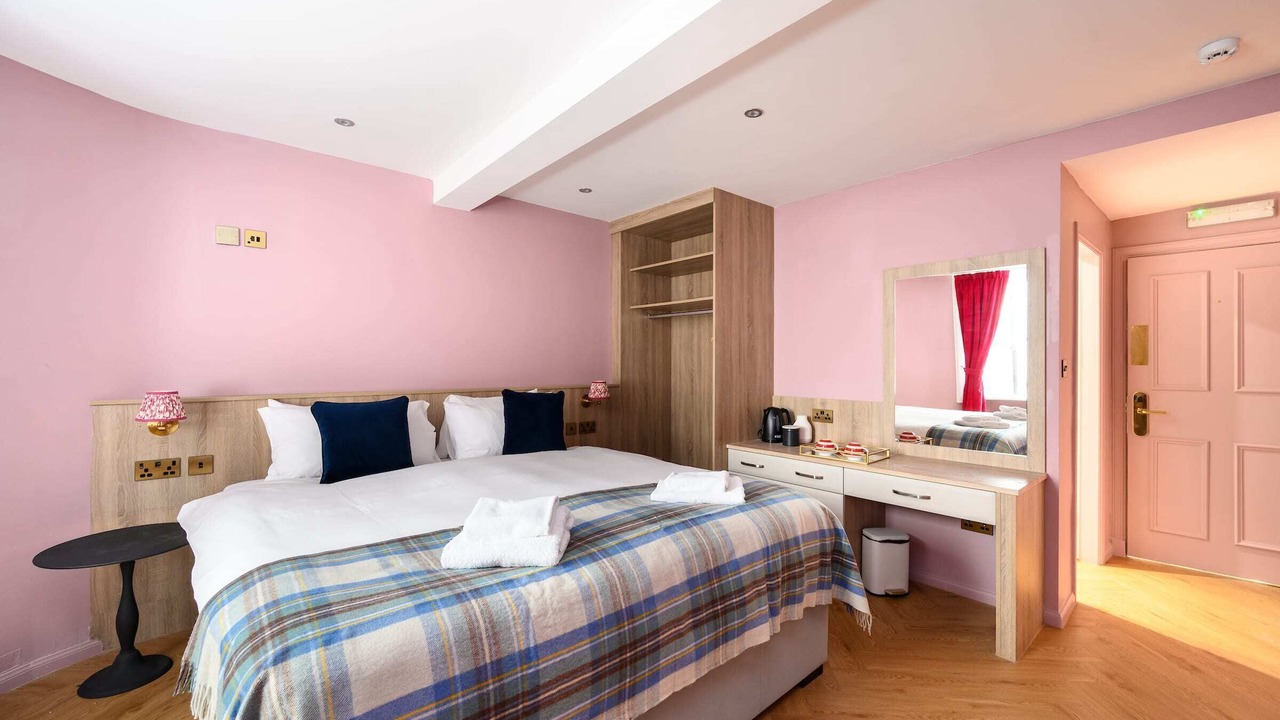 Photo of Bedroom in New Town