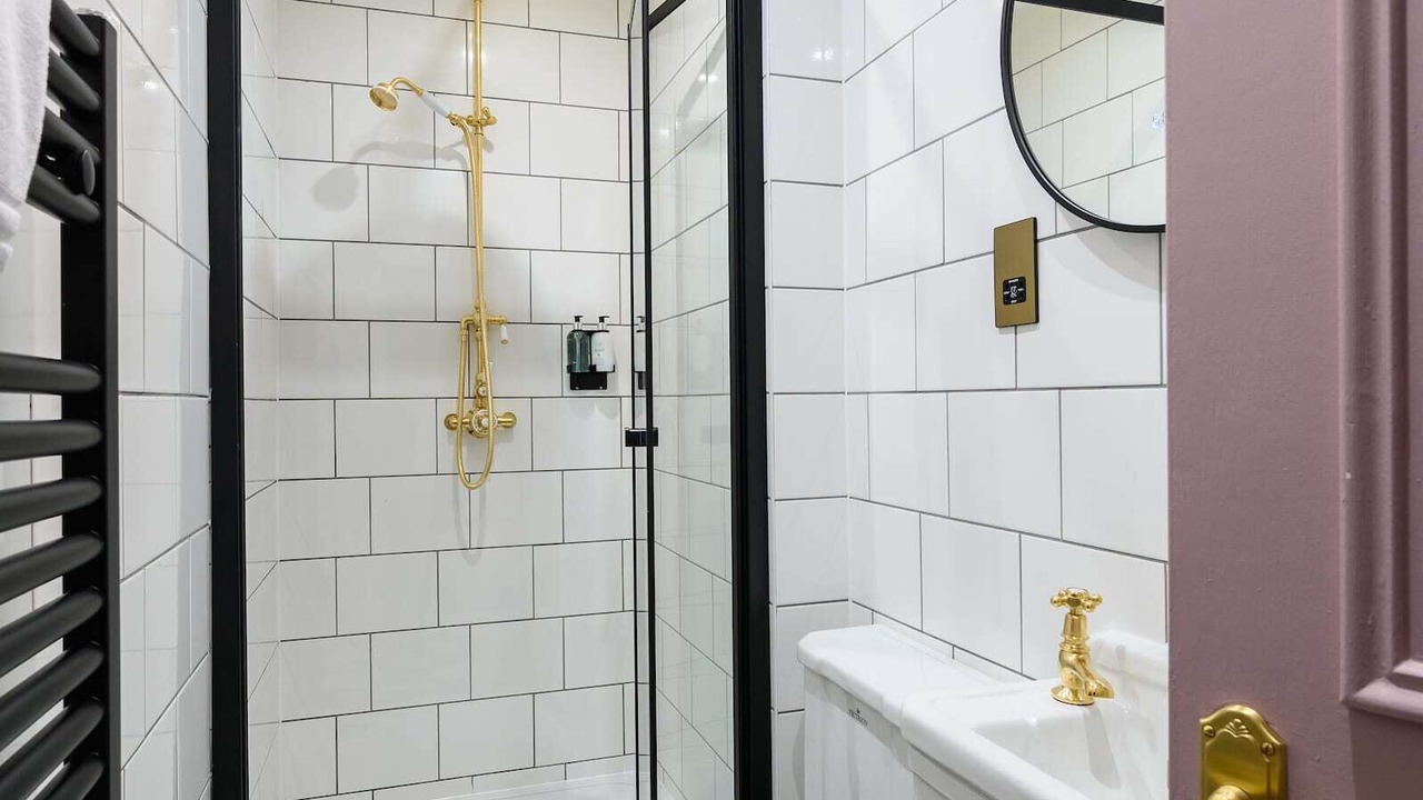 Photo of Bathroom in New Town