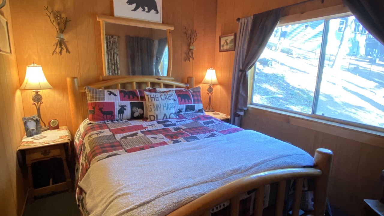 Photo of Bedroom in Pollock Pines