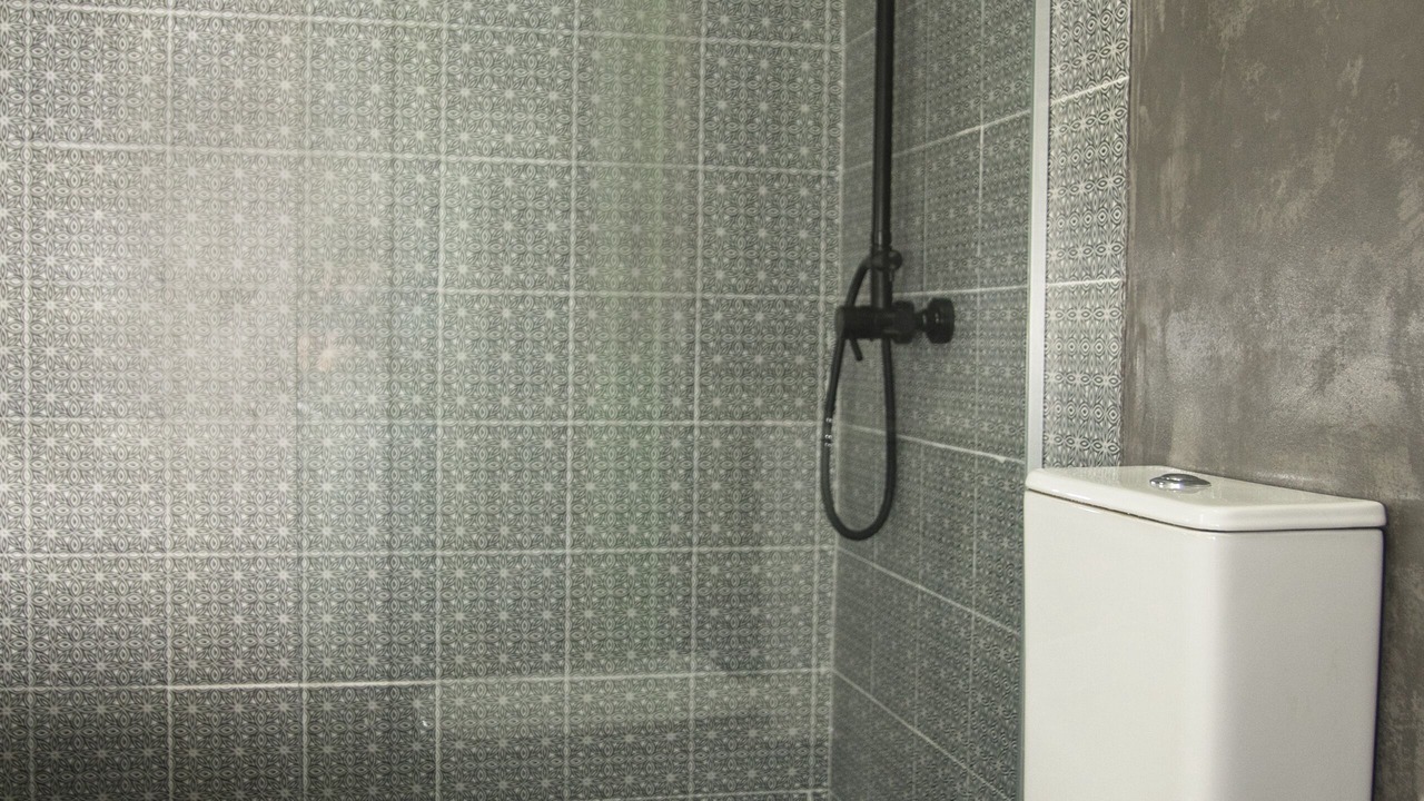 Photo of Bathroom in Ermoupoli