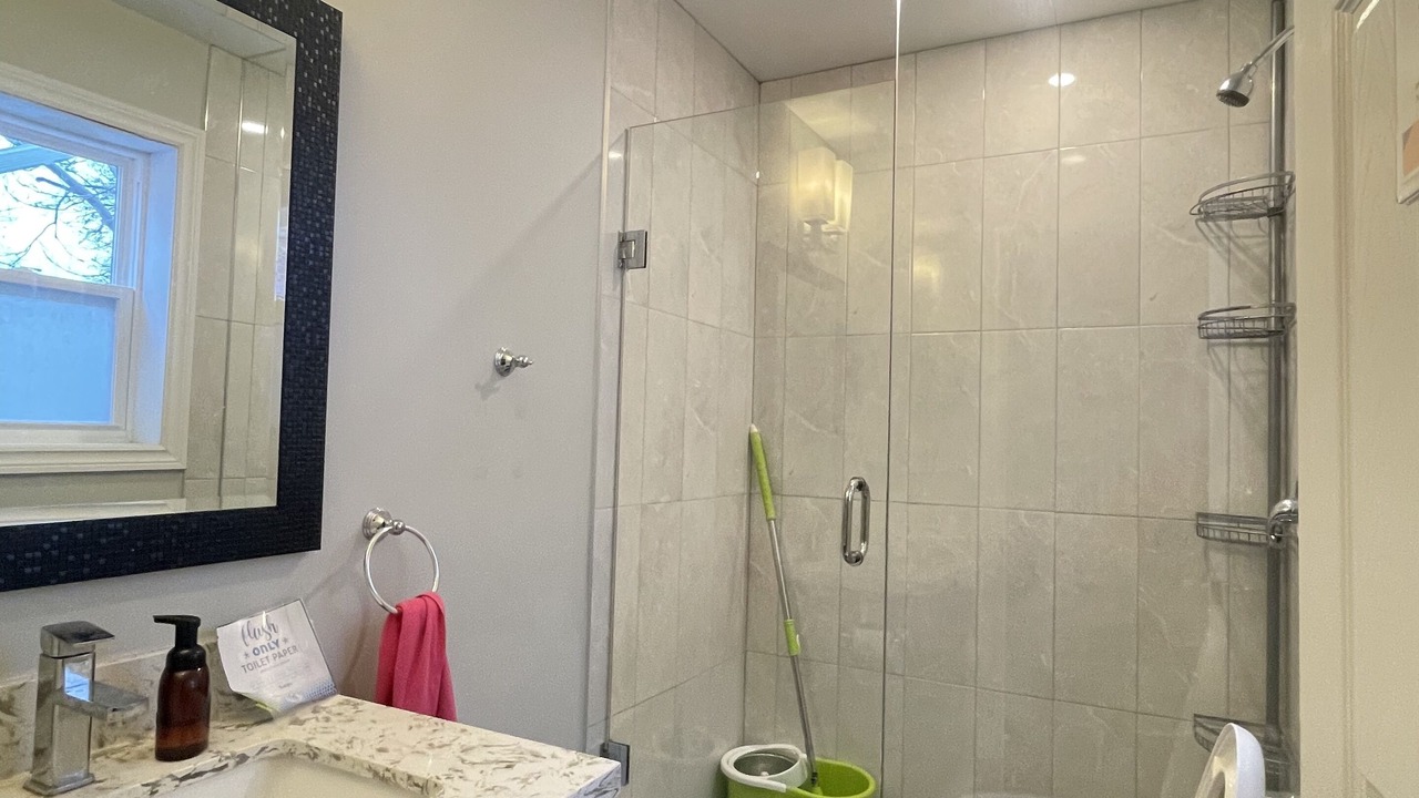 Photo of Bathroom in Woodbine - Lumsden