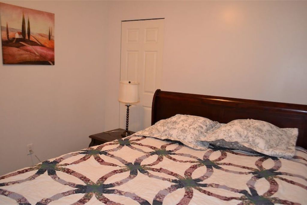Photo of Bedroom in West Newton - Highway 10