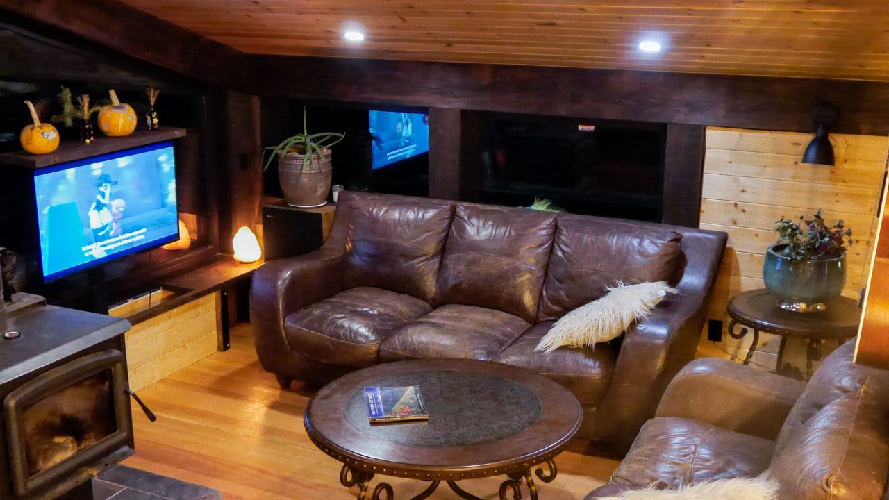 Photo of Livingroom in Ymir