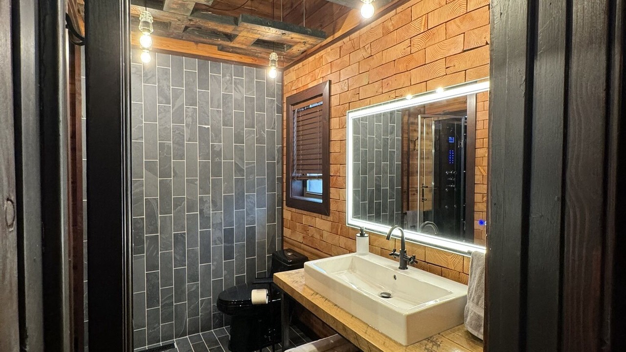 Photo of Bathroom in Nekoosa