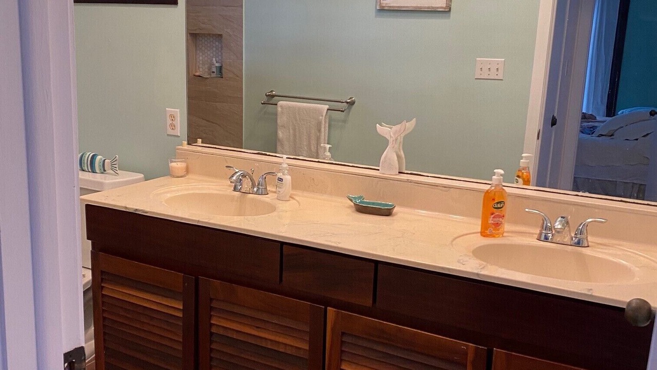 Photo of Bathroom in Estate River
