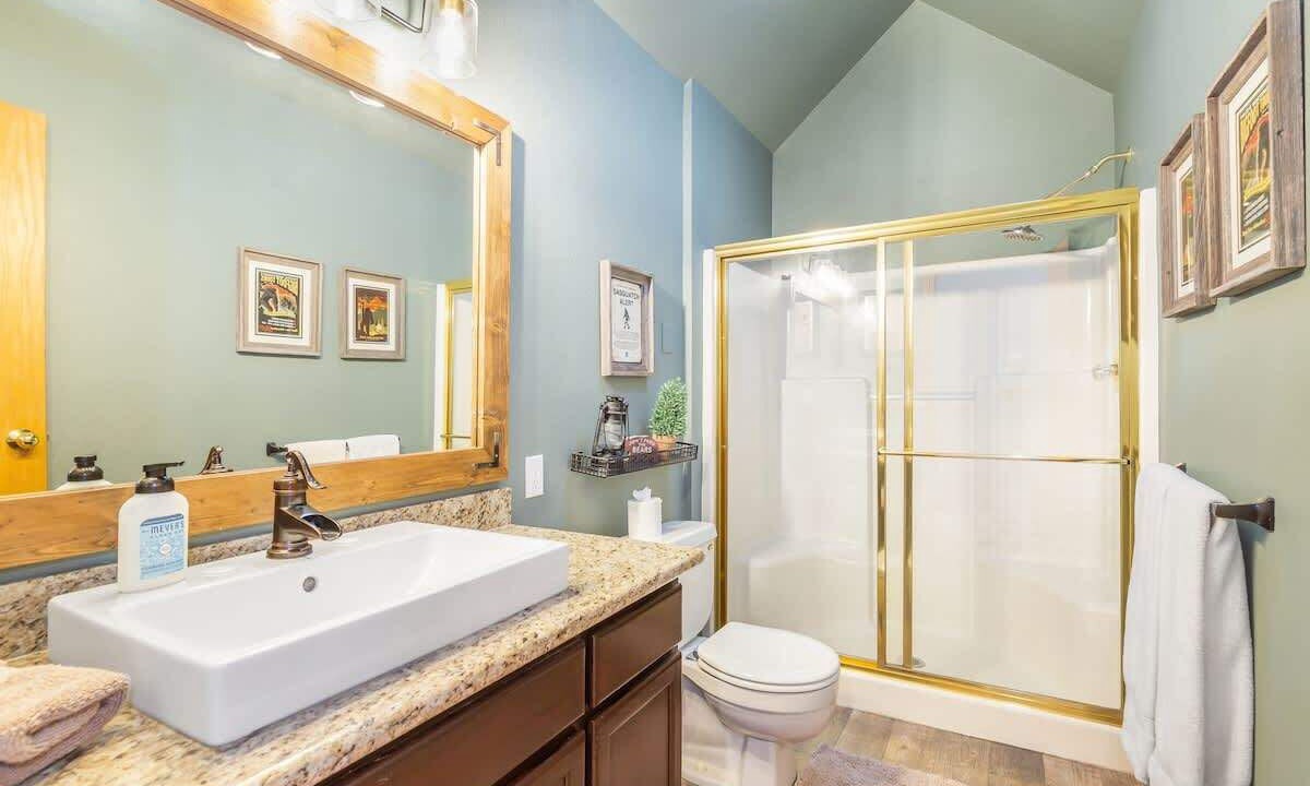 Photo of Bathroom in Snoqualmie Pass