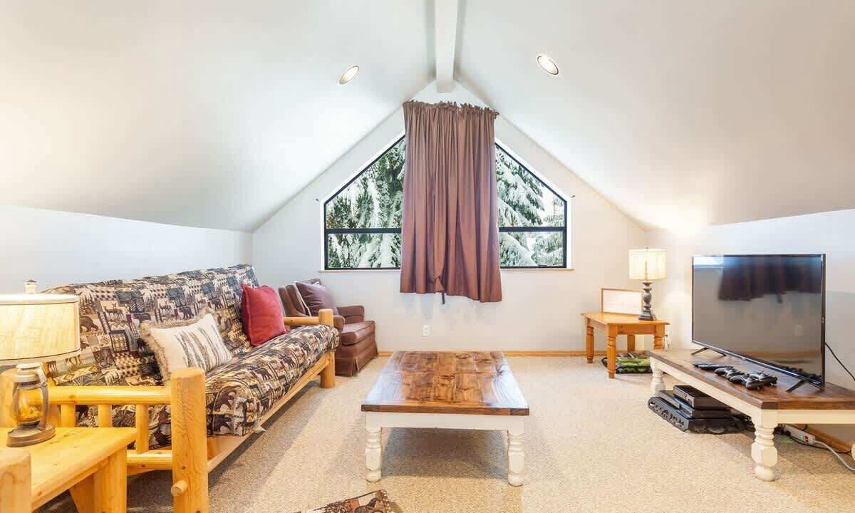 Photo of Bedroom in Snoqualmie Pass