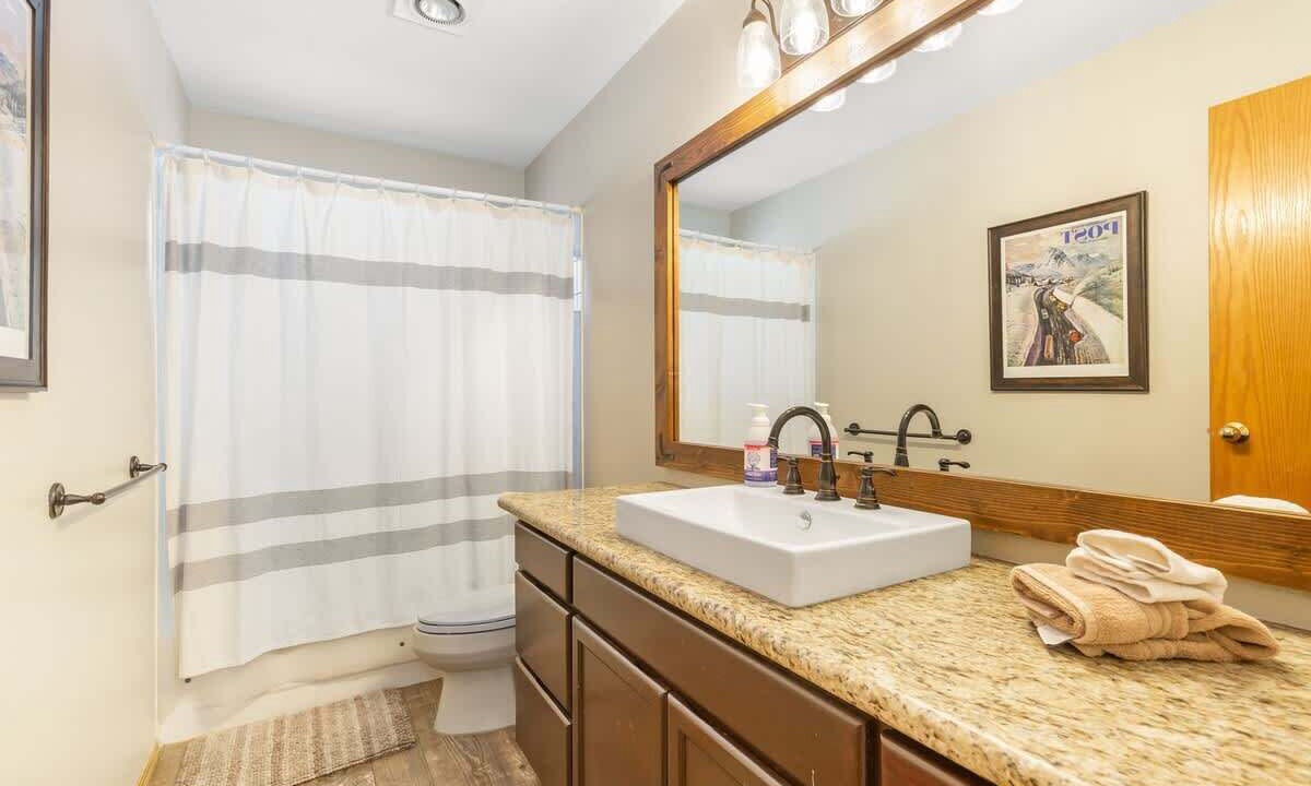 Photo of Bathroom in Snoqualmie Pass