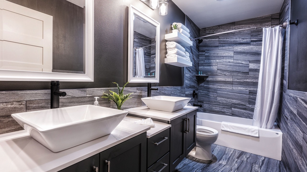 Photo of Bathroom in Arcadia