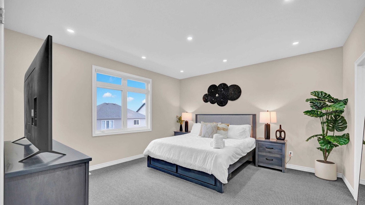 Photo of Bedroom in Thorold