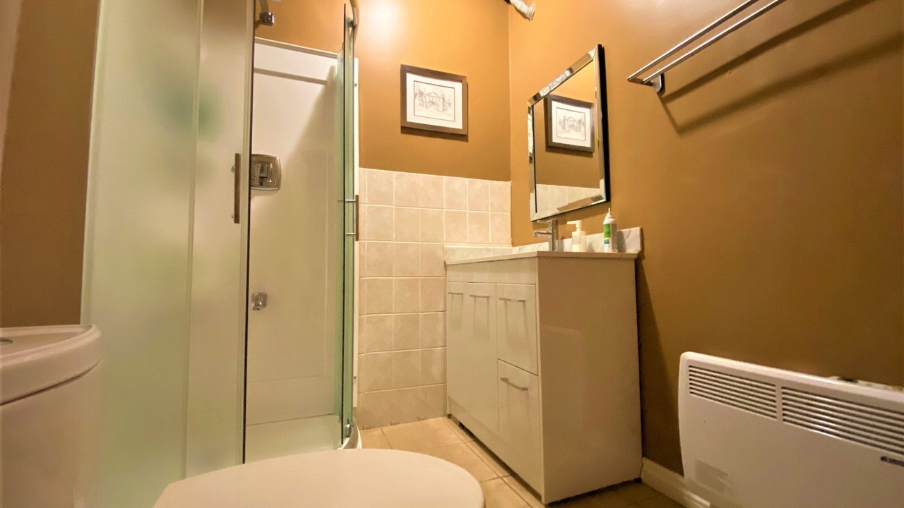 Photo of Bathroom in Milton Park