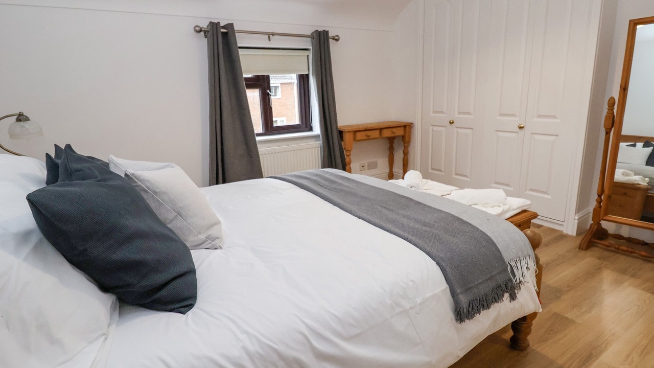 Photo of Bedroom in Chorlton-by-Backford