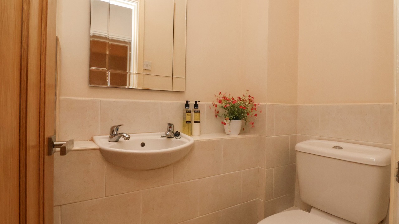 Photo of Bathroom in Chorlton-by-Backford