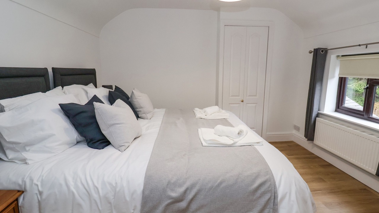 Photo of Bedroom in Chorlton-by-Backford