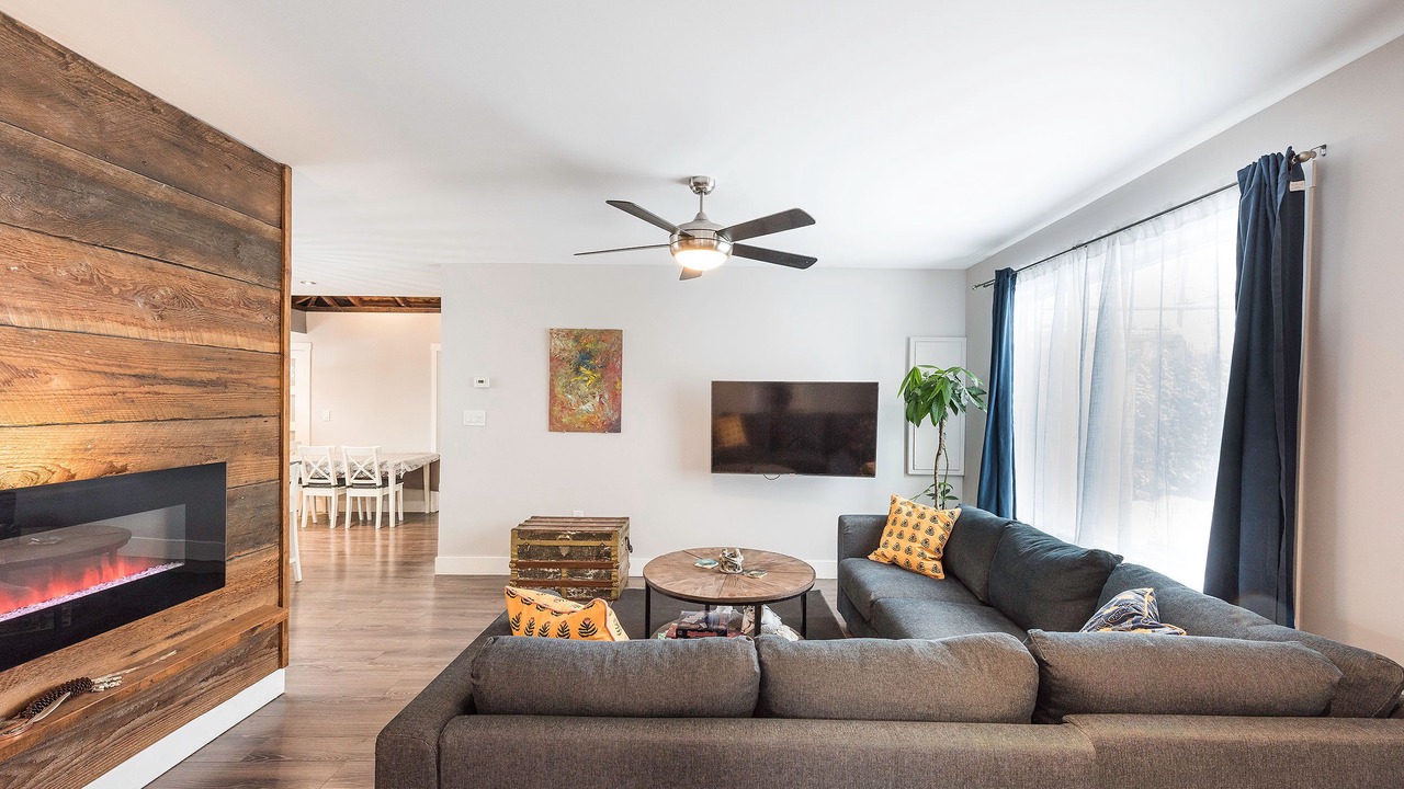 Photo of Livingroom in Chilliwack Proper Village West