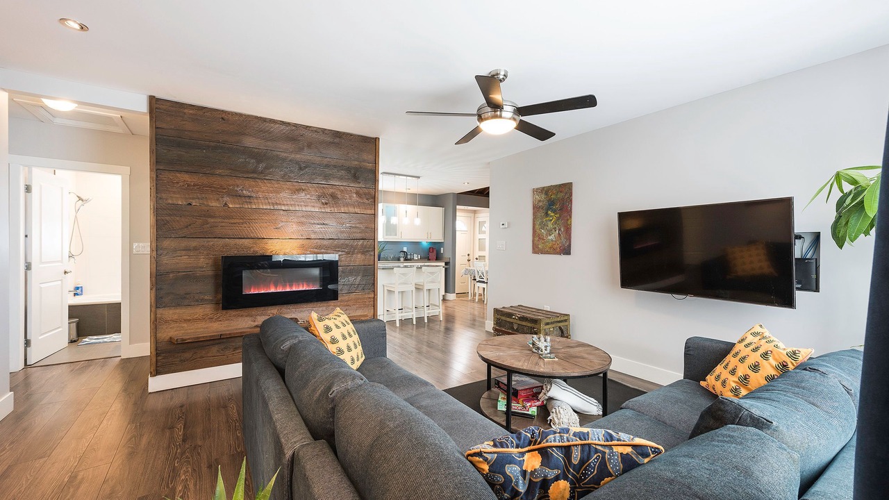 Photo of Livingroom in Chilliwack Proper Village West