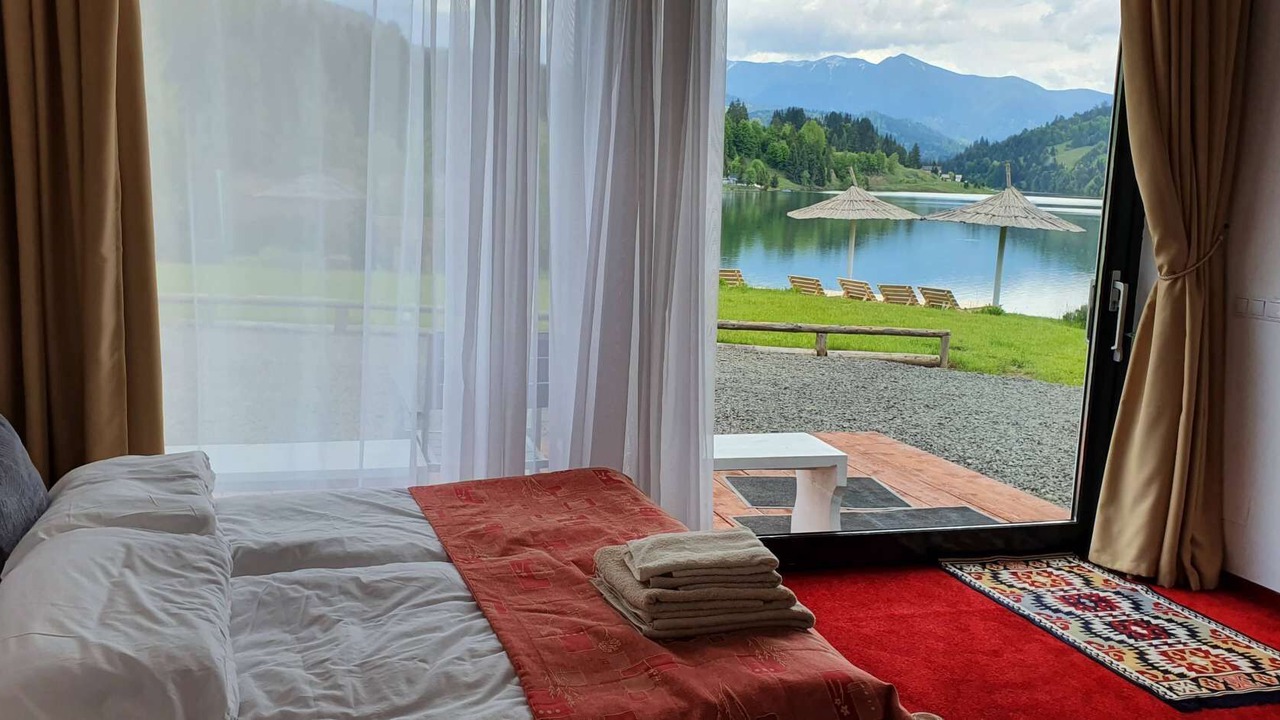 Photo of Bedroom in Colibita