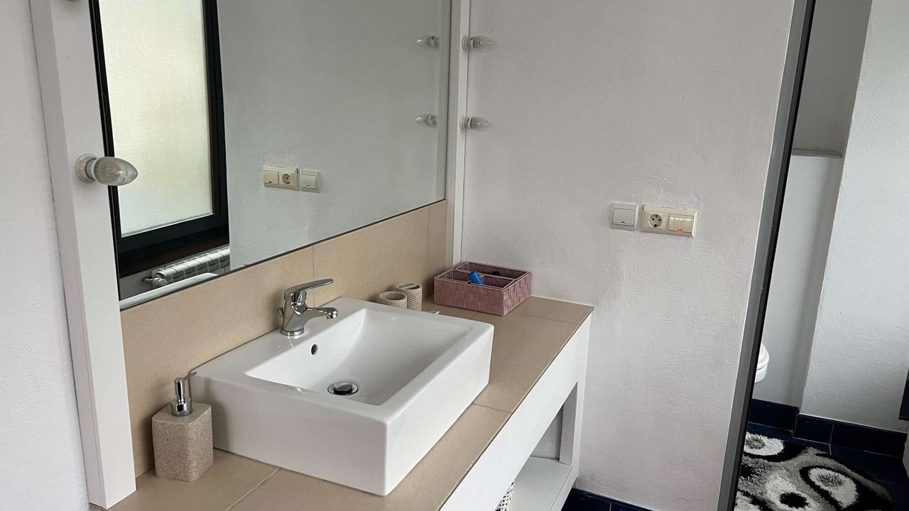 Photo of Bathroom in Colibita