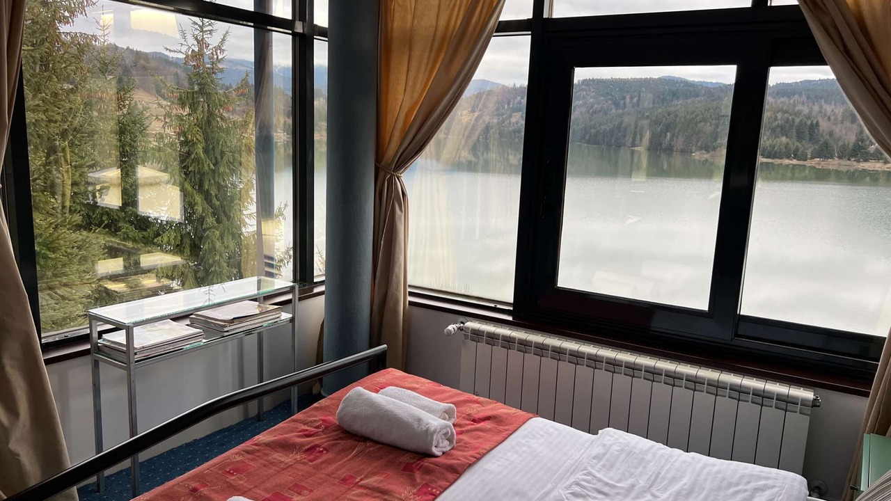 Photo of Bedroom in Colibita