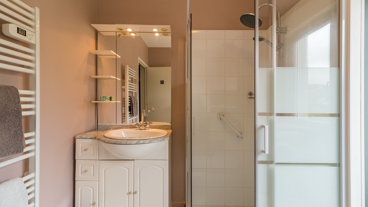 Photo of Bathroom in Pontrieux