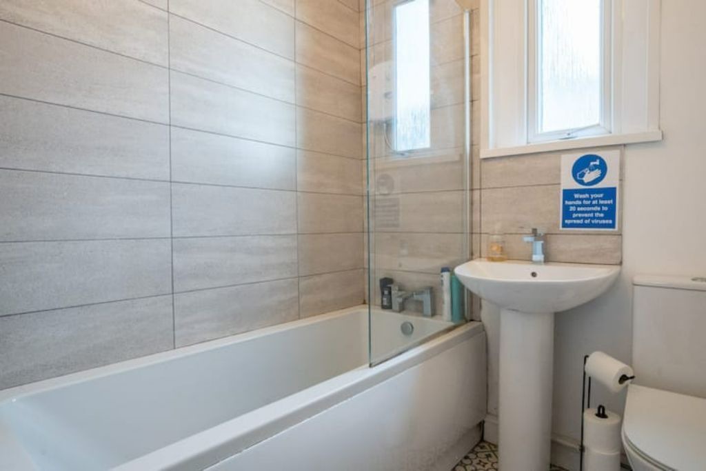 Photo of Bathroom in Grangetown