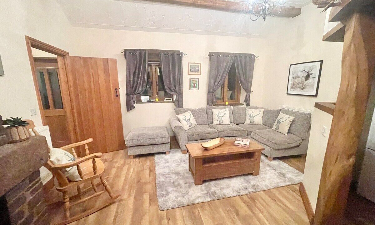 Photo of Livingroom in Usk
