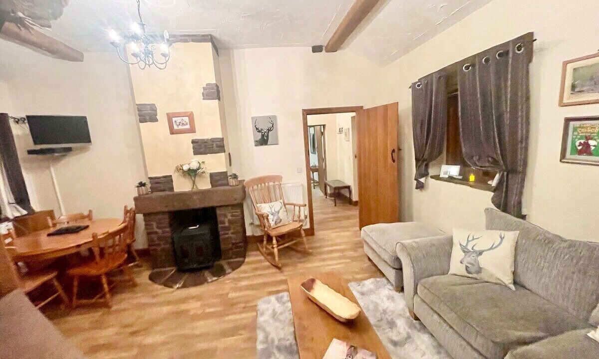 Photo of Livingroom in Usk