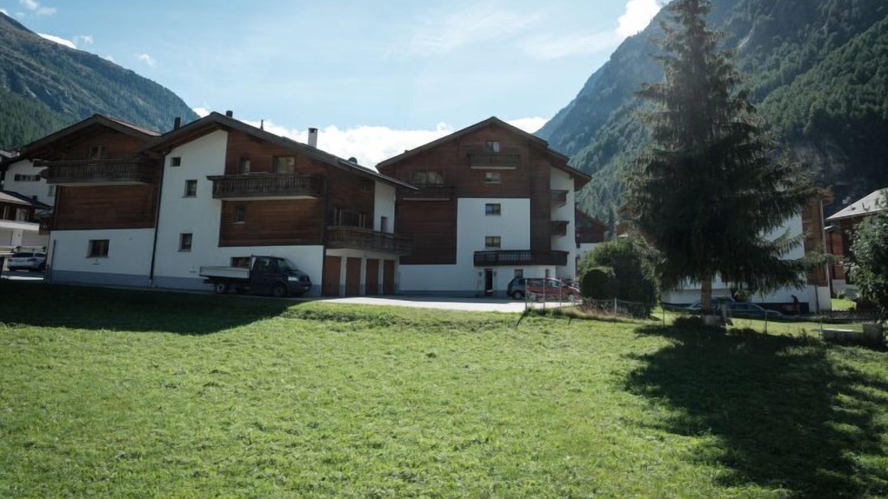Photo of Outdoor in Taesch
