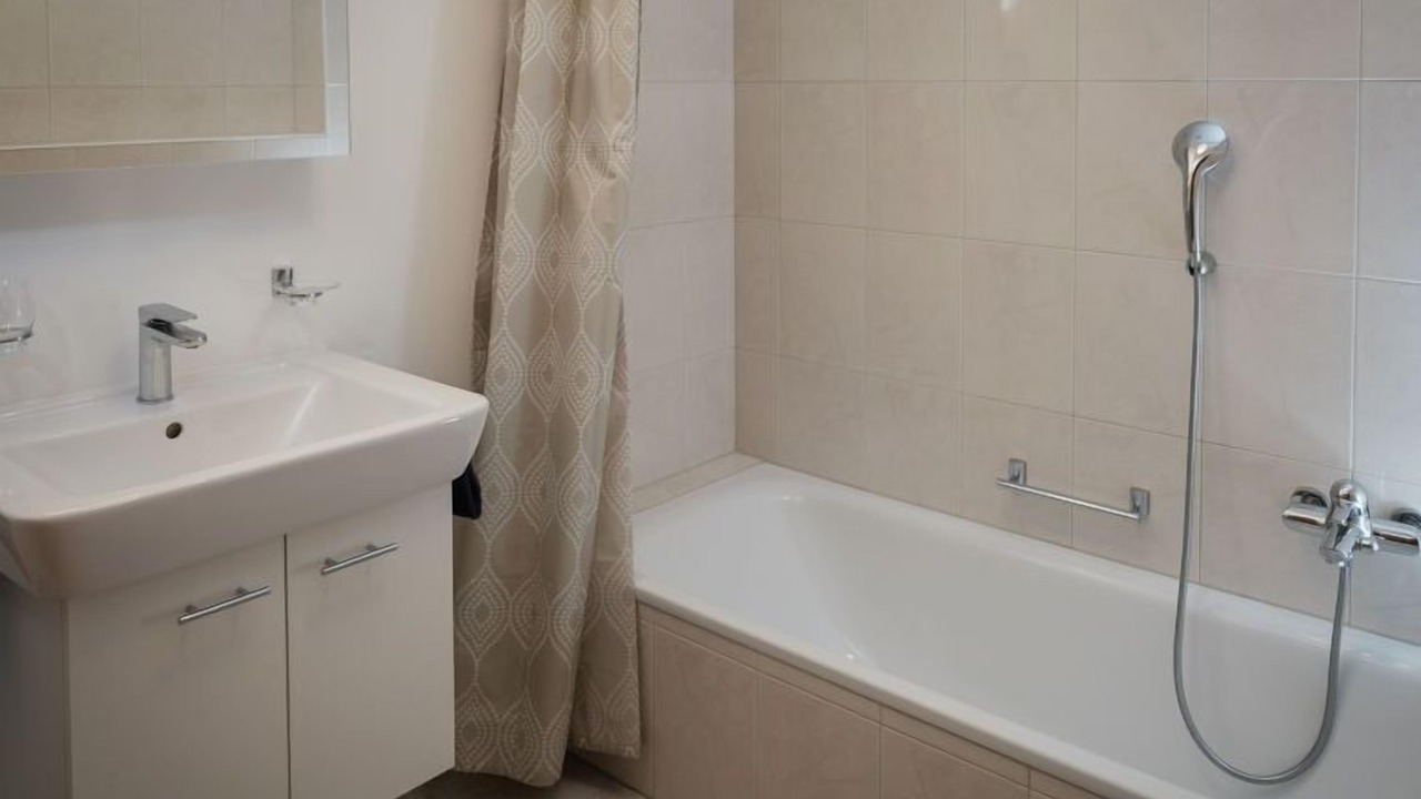 Photo of Bathroom in Taesch