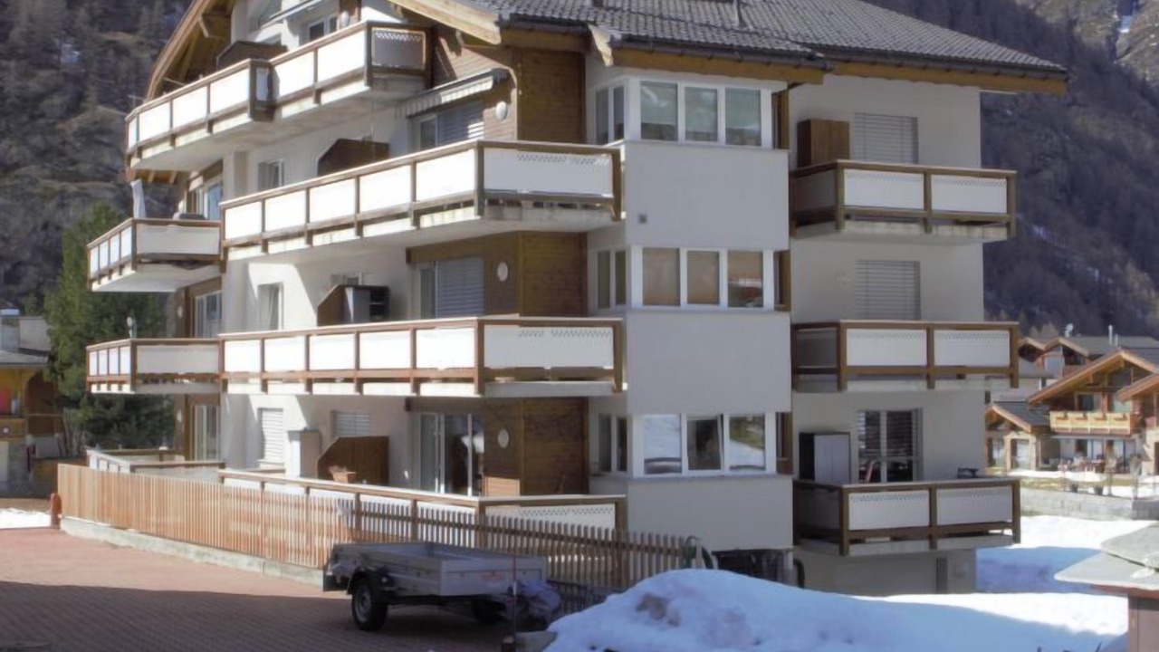 Photo of Others in Taesch