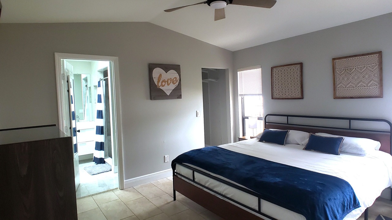 Photo of Bedroom in Country Oaks