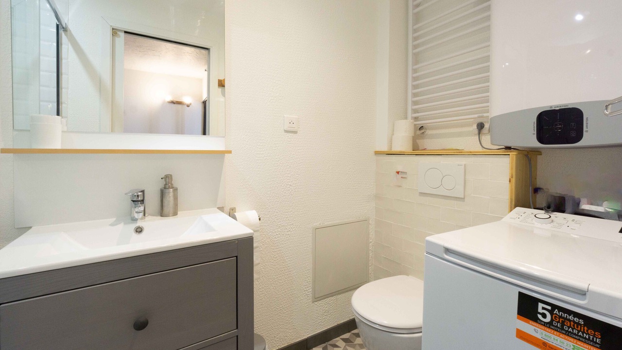Photo of Bathroom in La Perriere