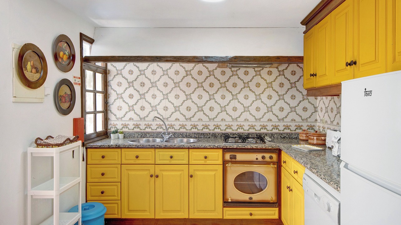 Photo of Kitchen in Rates