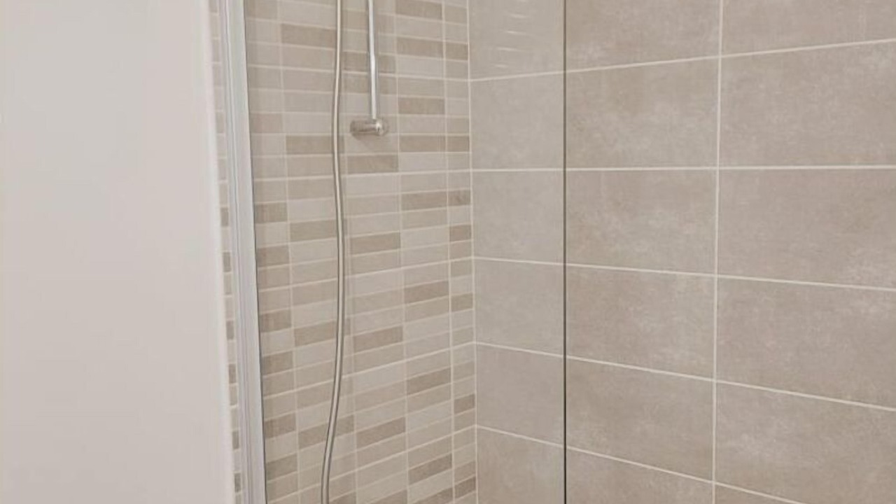 Photo of Bathroom in Le Blanc-Mesnil