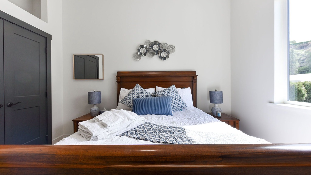 Photo of Bedroom in Okanagan-Similkameen