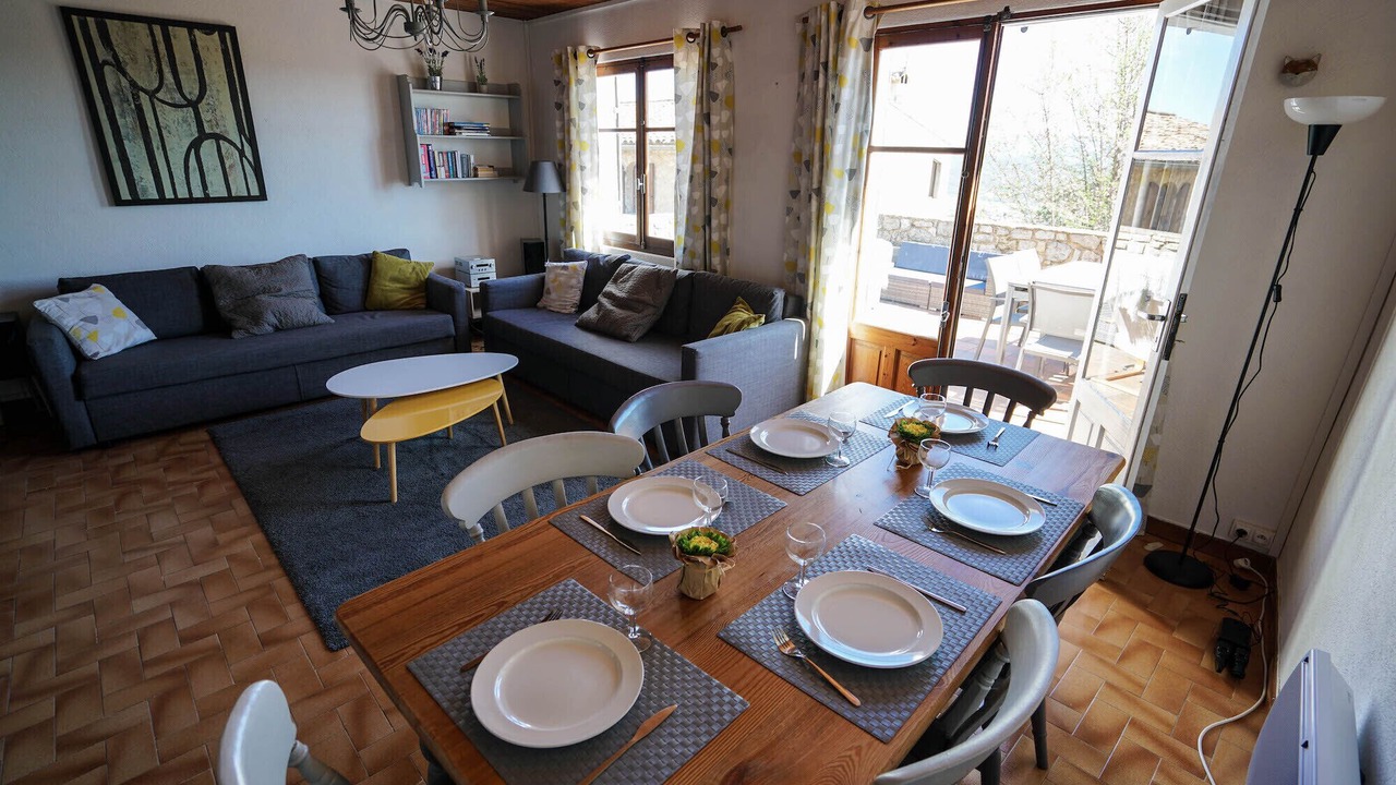 Photo of Livingroom in Fox-Amphoux