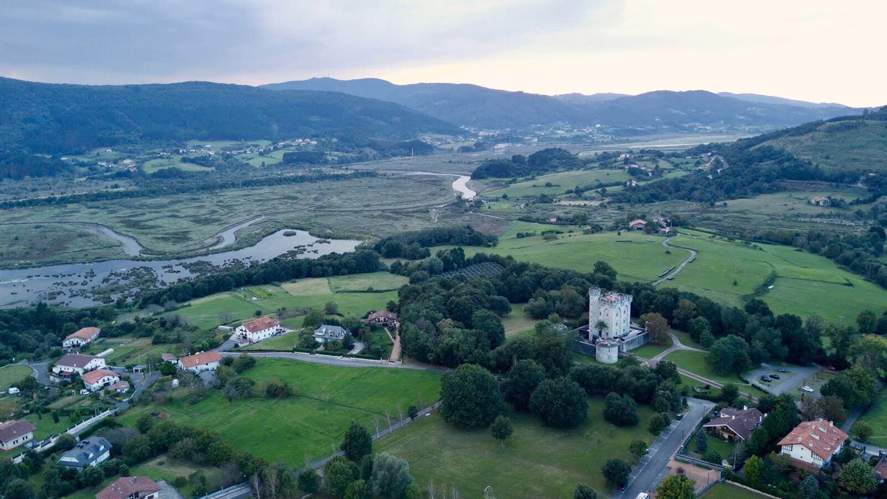 Photo of Outdoor in Gautegiz Arteaga