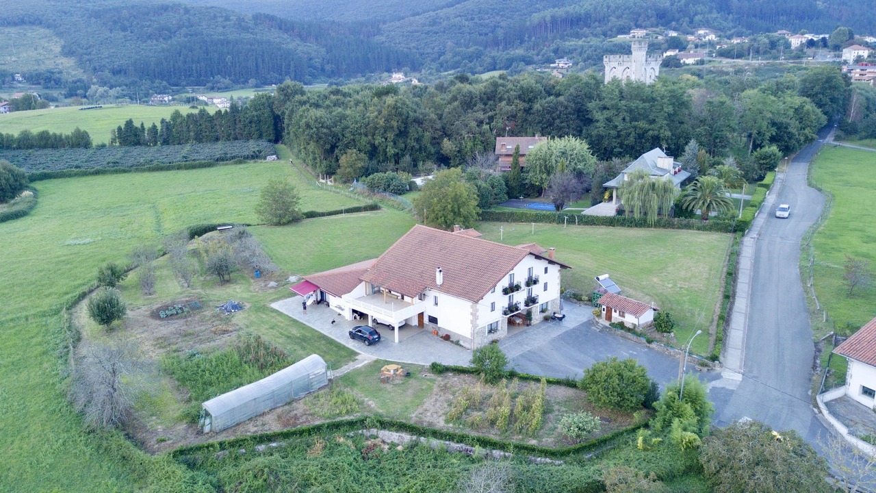 Photo of Outdoor in Gautegiz Arteaga