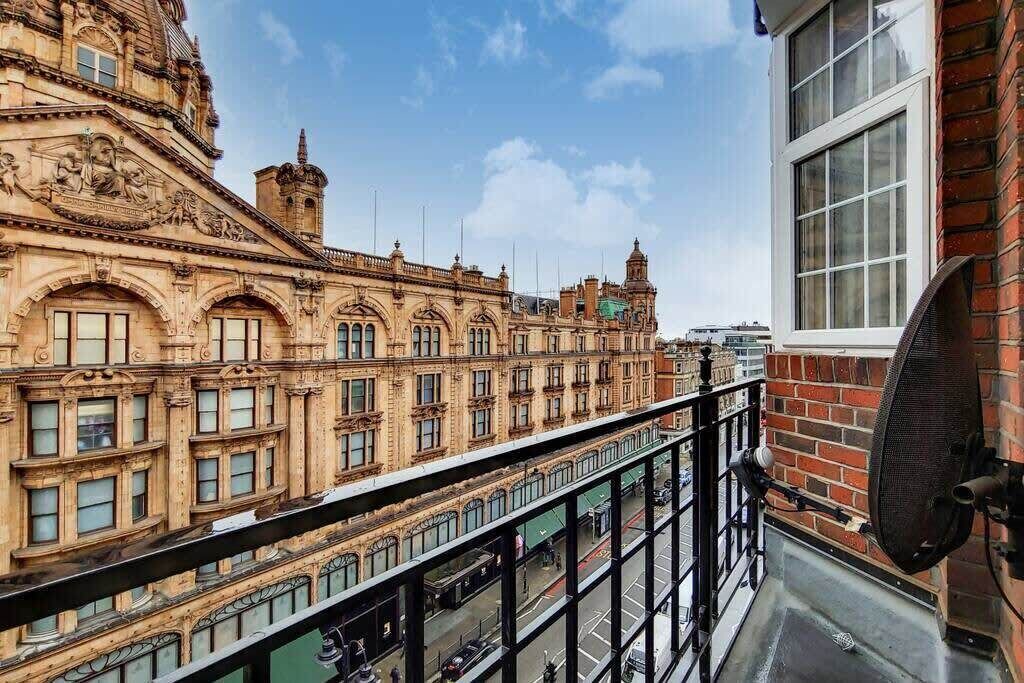 Photo of Outdoor in Knightsbridge