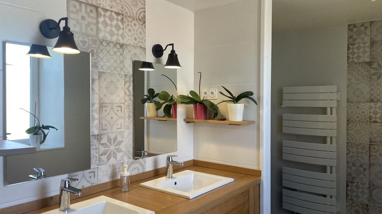 Photo of Bathroom in Saint-Leon