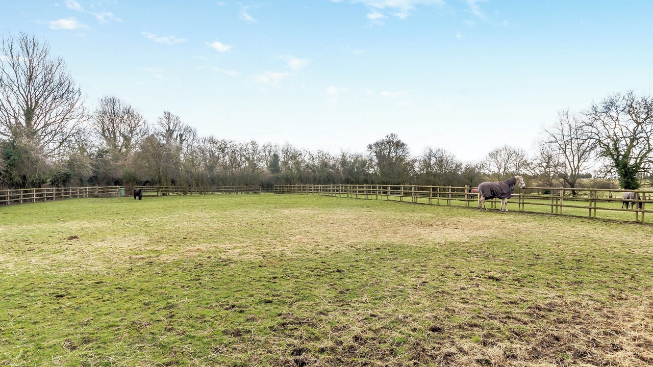 Photo of Others in Old Somerby