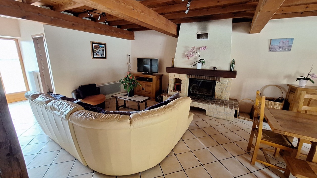Photo of Livingroom in Saint-Gauderic