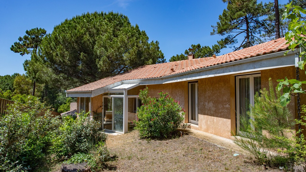 Photo of Outdoor in Le Canon