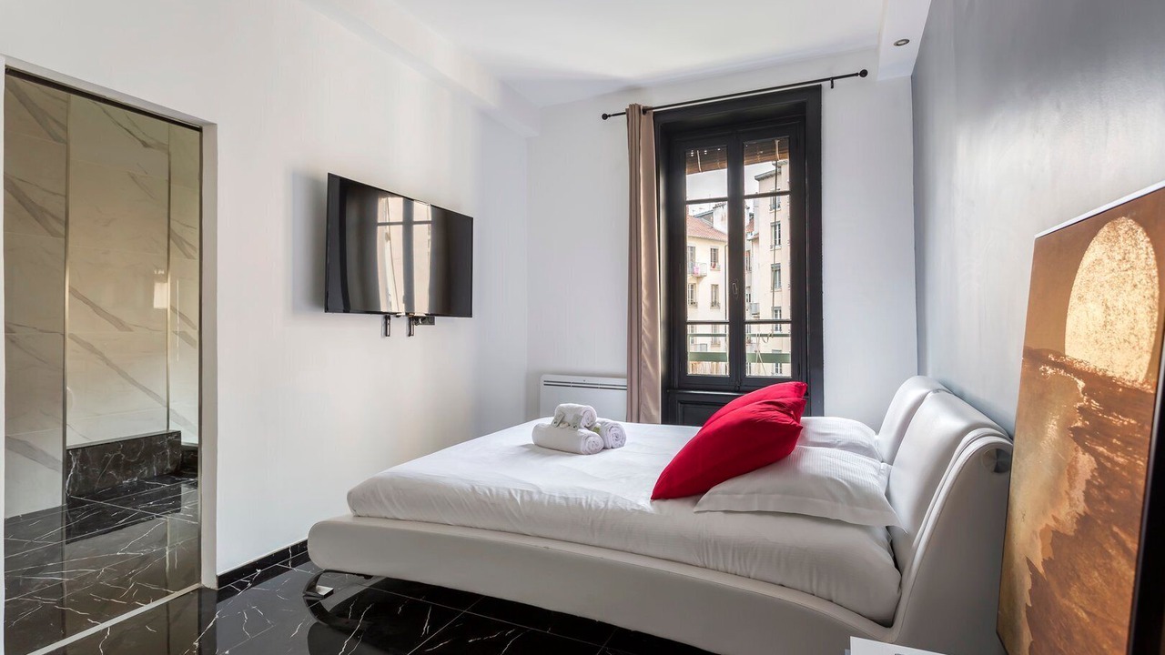 Photo of Bedroom in Jules Ferry - Recamier