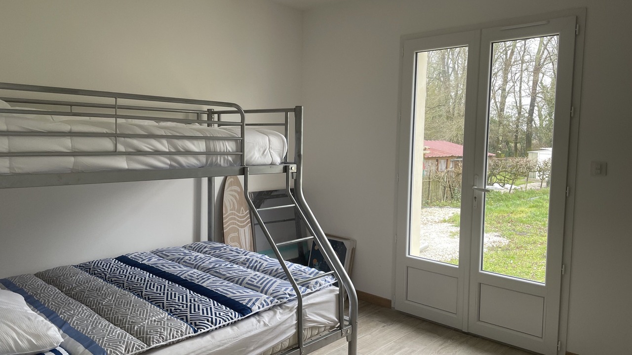 Photo of Bedroom in Jau-Dignac-et-Loirac