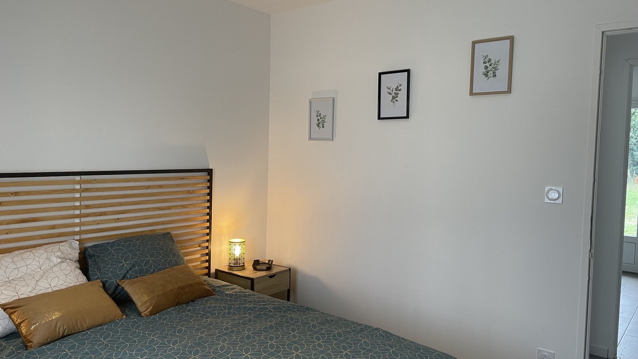 Photo of Bedroom in Jau-Dignac-et-Loirac