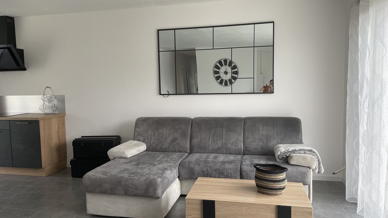 Photo of Livingroom in Jau-Dignac-et-Loirac