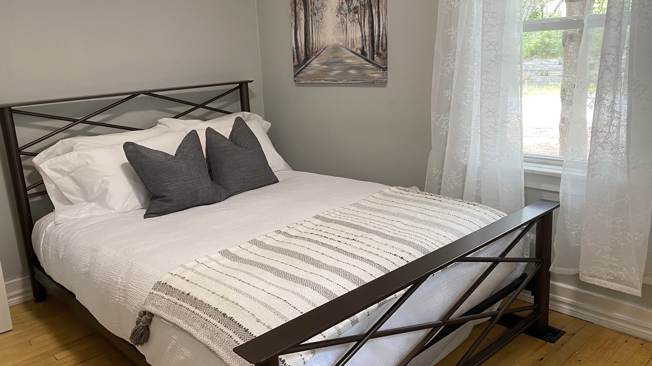 Photo of Bedroom in Mahone Bay