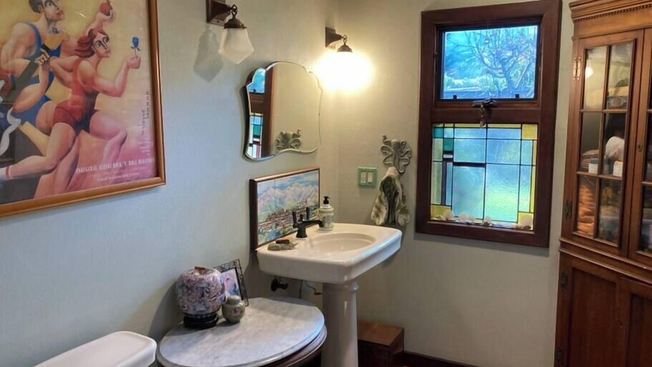 Photo of Bathroom in Los Alamos