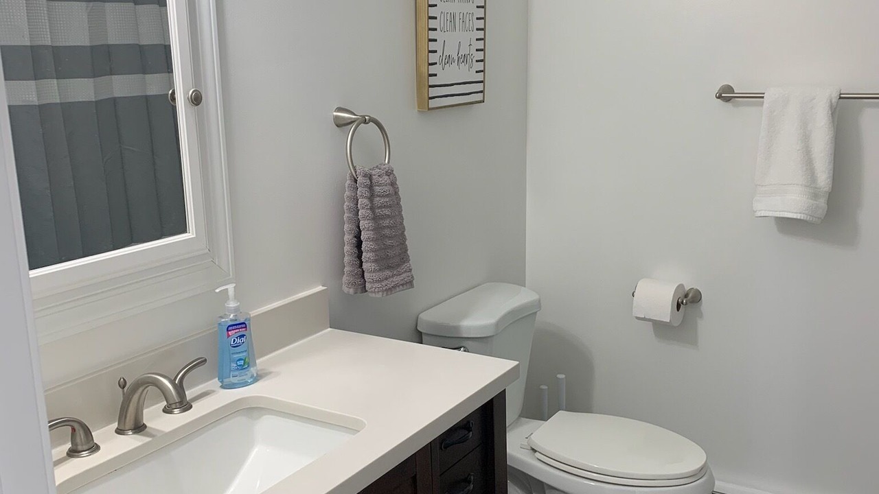 Photo of Bathroom in Holly